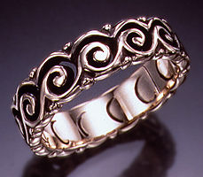 Scroll, floral, gold, 18kt, 18ct, 14kt, 14ct, alphabetplatinum,floral, gold, 18kt, 18ct, 14kt, 14ct, new york, new york city,vintage, victorian,retro,art deco,period,deco,engraved,carved,relief,