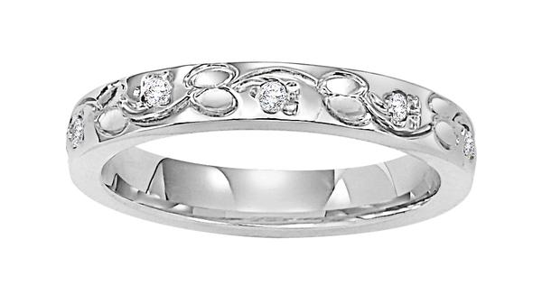 FLORAL DESIGN WITH DIAMONDS IN GOLD OR PLATINUM