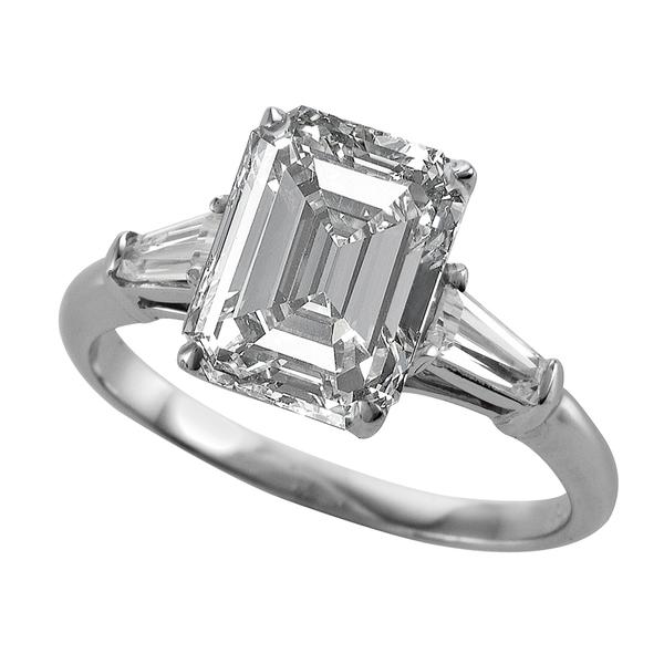 SIDE BAGUETTES,EMERALD CUT,CLASSIC STYLE