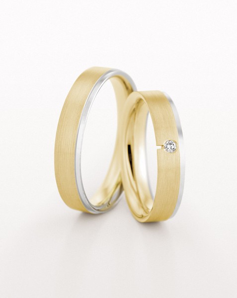 WEDDING RING YELLOW GOLD SATIN FINISH WITH ONE WHITE GOLD EDGE 4.5MM - RING ON LEFT