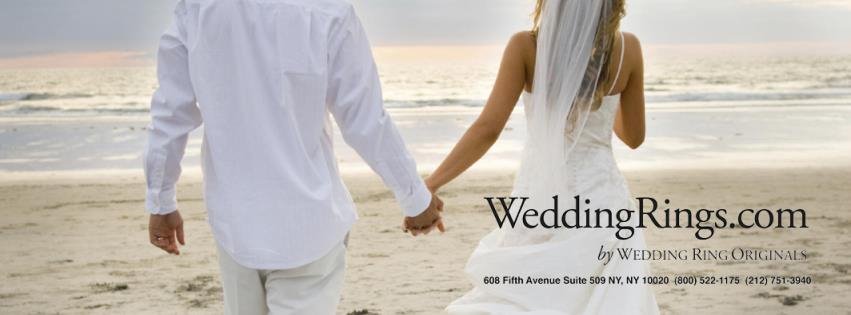 beach weddings -holding hands