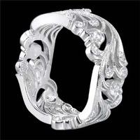 18KT AND DIAMOND WEDDING RING
