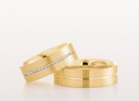 YELLOW GOLD WEDDING FLAT WITH SATIN FINISH AND DIAMONDS 65MM - RING ON LEFT